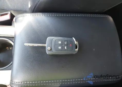 2013 Chevrolet Malibu Eco z USA, uszkodzony, nr VIN 1G11D5RR6DF114412